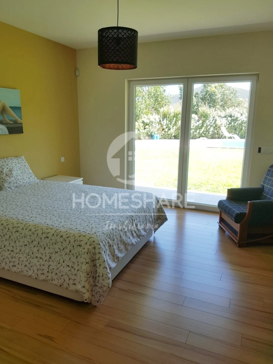 Moradia T6 para Venda em Recarei Foto 14