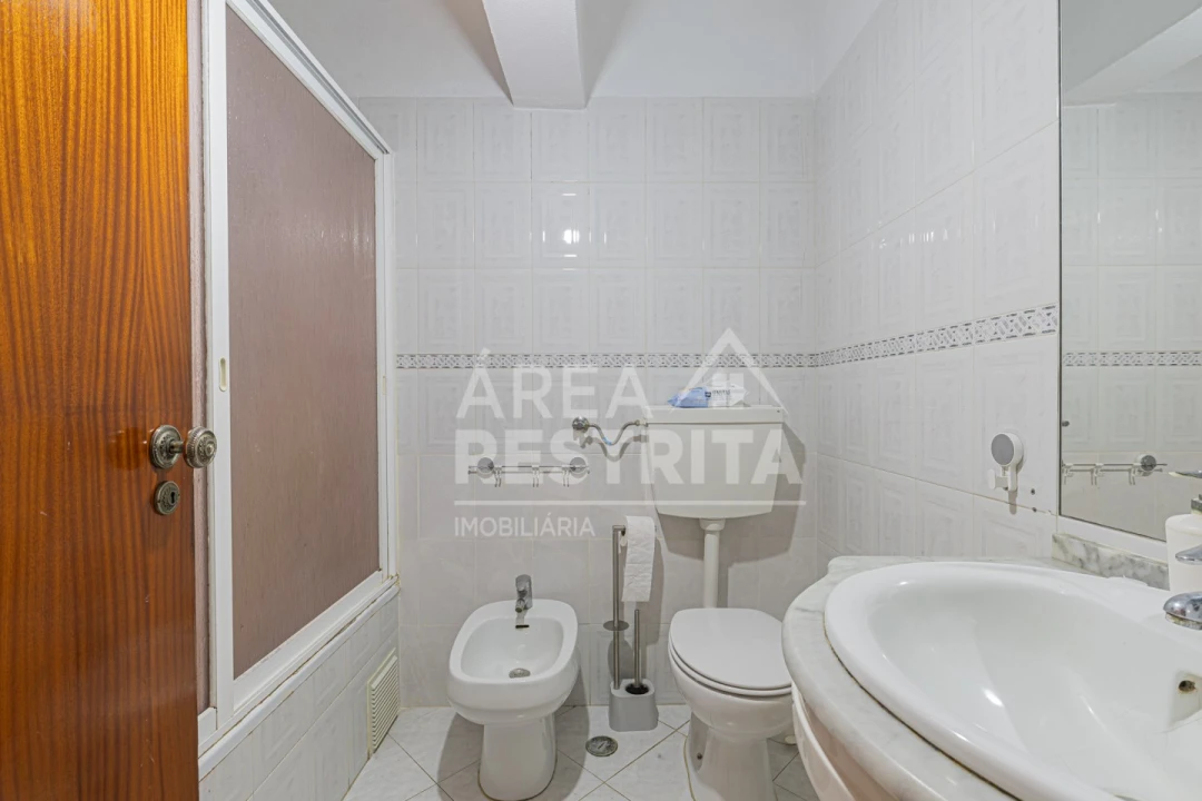 Apartamento T3 para Venda em Seixal, Arrentela e Aldeia de Paio Pires Foto 7
