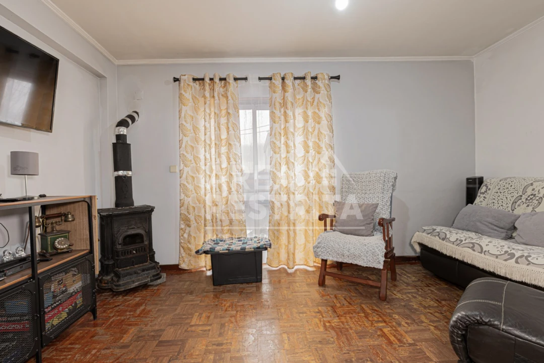 Apartamento T3 para Venda em Seixal, Arrentela e Aldeia de Paio Pires Foto 14