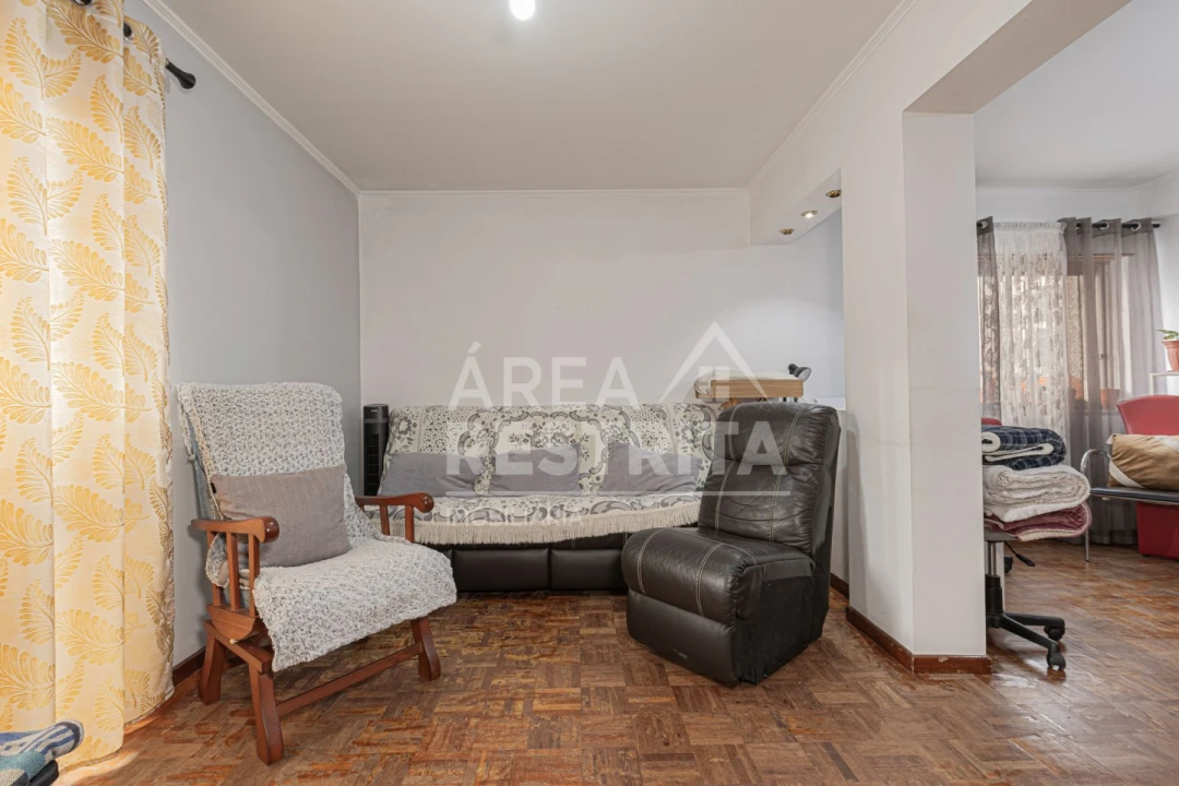 Apartamento T3 para Venda em Seixal, Arrentela e Aldeia de Paio Pires Foto 17