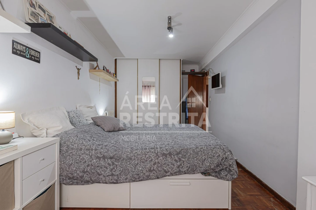 Apartamento T3 para Venda em Seixal, Arrentela e Aldeia de Paio Pires Foto 24