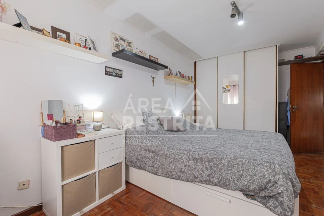 Apartamento T3 para Venda em Seixal, Arrentela e Aldeia de Paio Pires Foto 25
