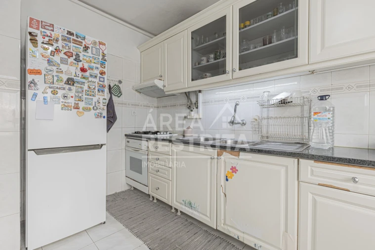 Apartamento T3 para Venda em Seixal, Arrentela e Aldeia de Paio Pires Foto 2