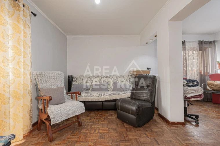 Apartamento T3 para Venda em Seixal, Arrentela e Aldeia de Paio Pires Foto 17