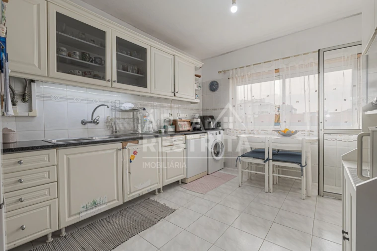 Apartamento T3 para Venda em Seixal, Arrentela e Aldeia de Paio Pires Foto 18