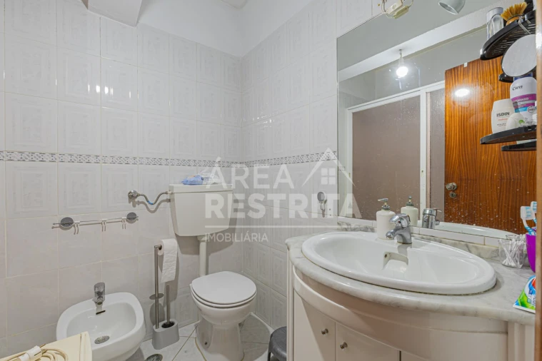 Apartamento T3 para Venda em Seixal, Arrentela e Aldeia de Paio Pires Foto 29
