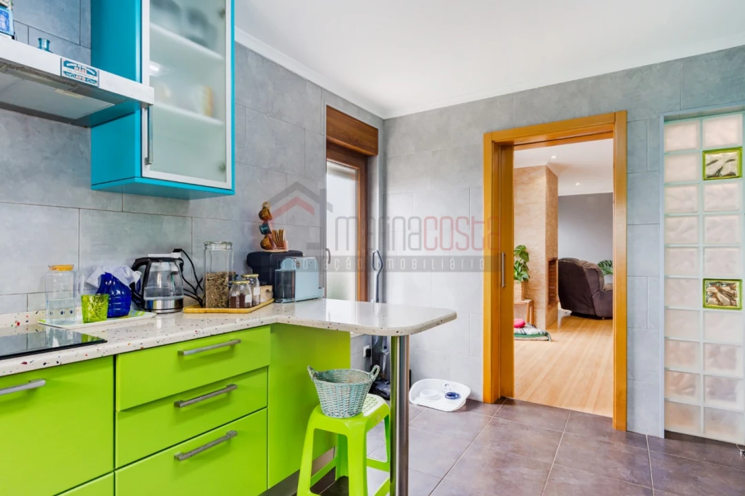 Moradia T6 para Venda em Atouguia da Baleia Foto 11