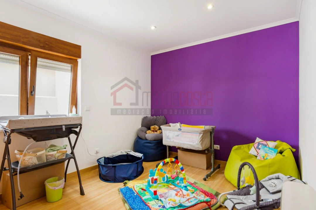 Moradia T6 para Venda em Atouguia da Baleia Foto 18