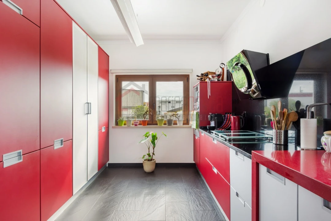 Moradia T6 para Venda em Atouguia da Baleia Foto 31