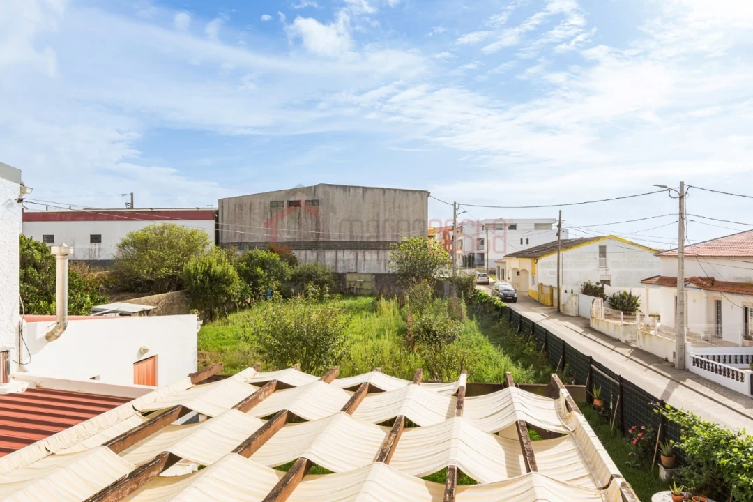 Moradia T6 para Venda em Atouguia da Baleia Foto 42