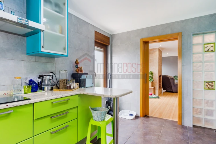 Moradia T6 para Venda em Atouguia da Baleia Foto 11