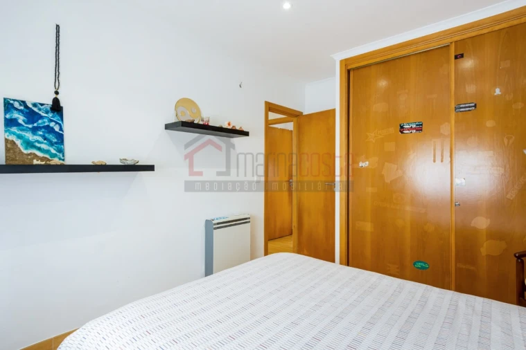 Moradia T6 para Venda em Atouguia da Baleia Foto 14