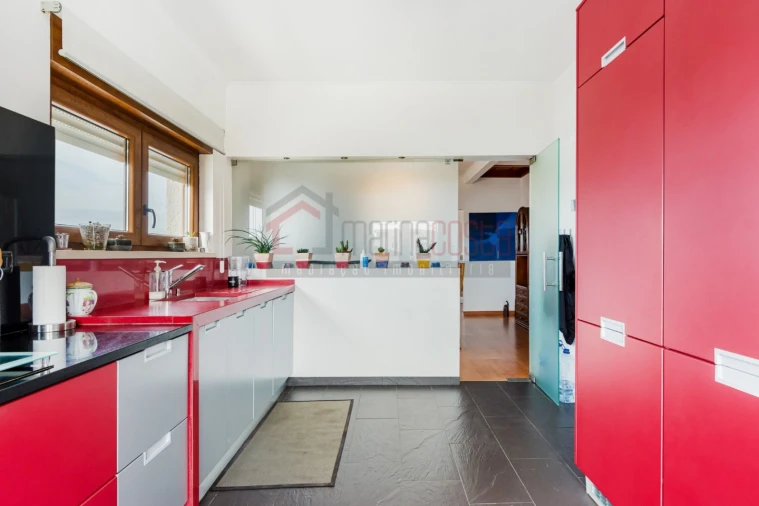 Moradia T6 para Venda em Atouguia da Baleia Foto 32