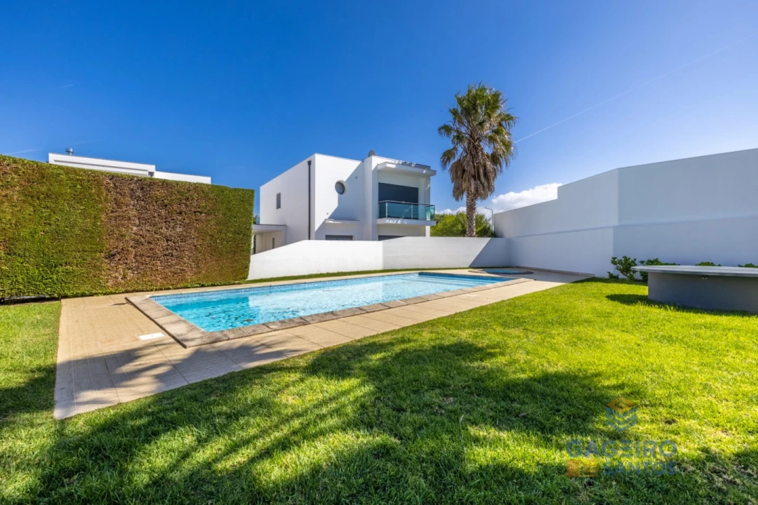 Moradia T3 para Venda em Tornada e Salir do Porto Foto 50