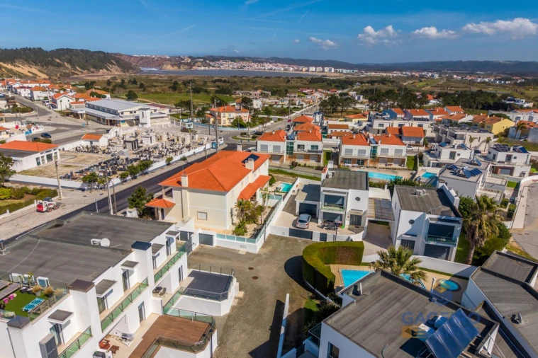 Moradia T3 para Venda em Tornada e Salir do Porto Foto 58