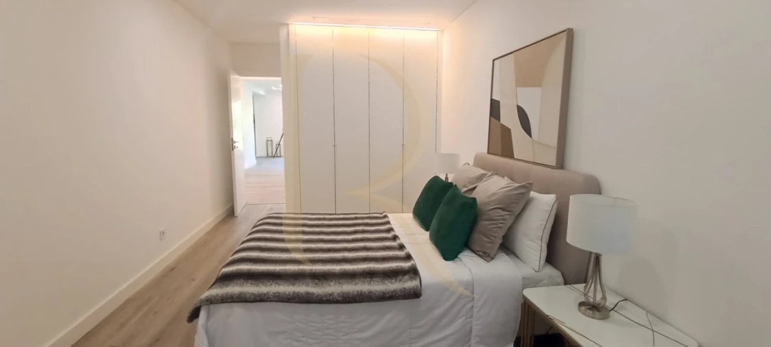 Apartamento T3 para Venda em Benfica Foto 3