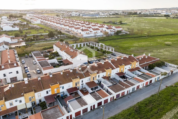 Moradia T3 para Venda em Malagueira e Horta das Figueiras Foto 48