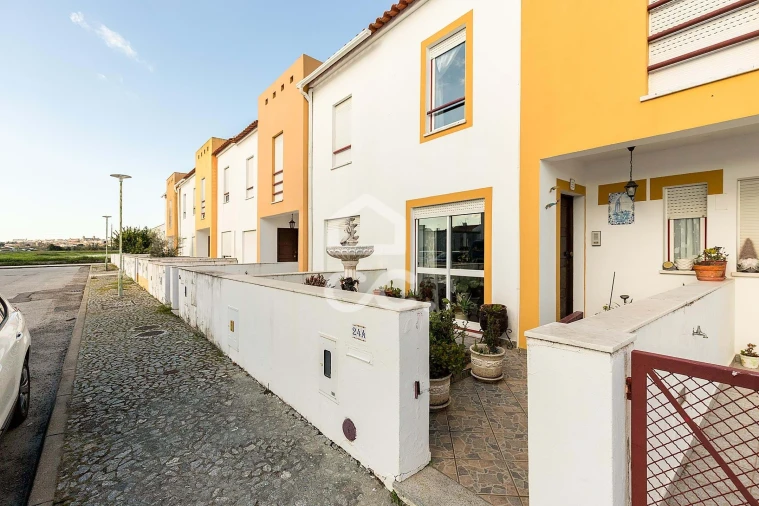 Moradia T3 para Venda em Malagueira e Horta das Figueiras