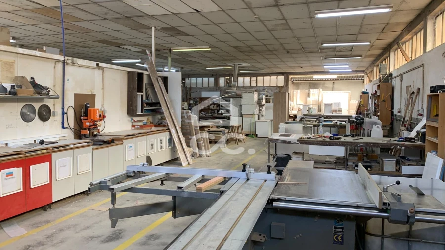 Armazém para Venda em Delães Foto 10
