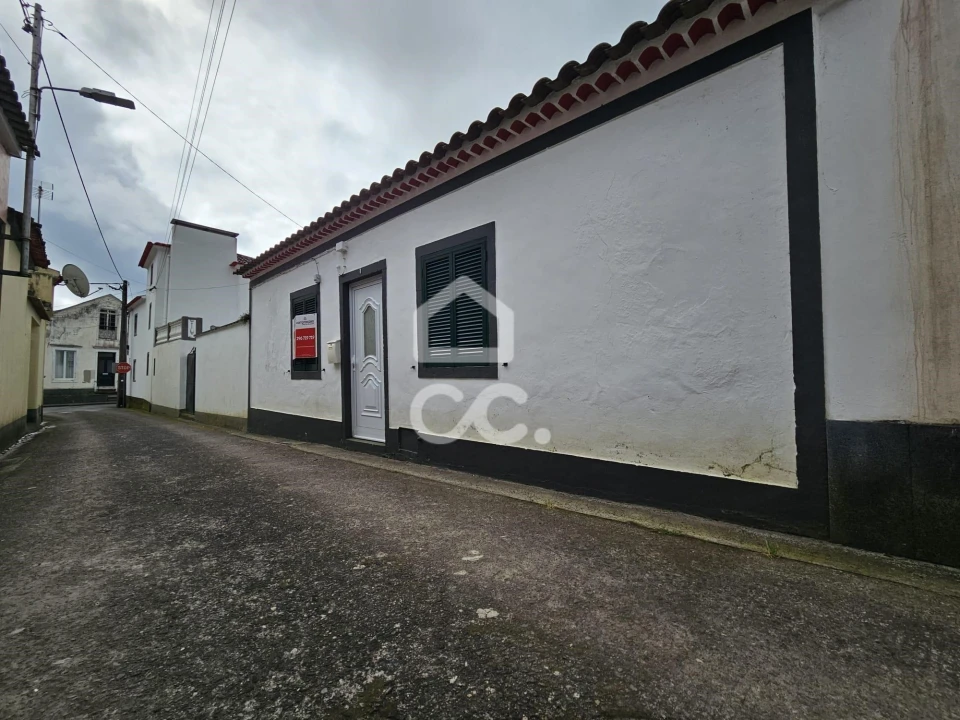 Moradia T3 para Venda em Furnas Foto 1