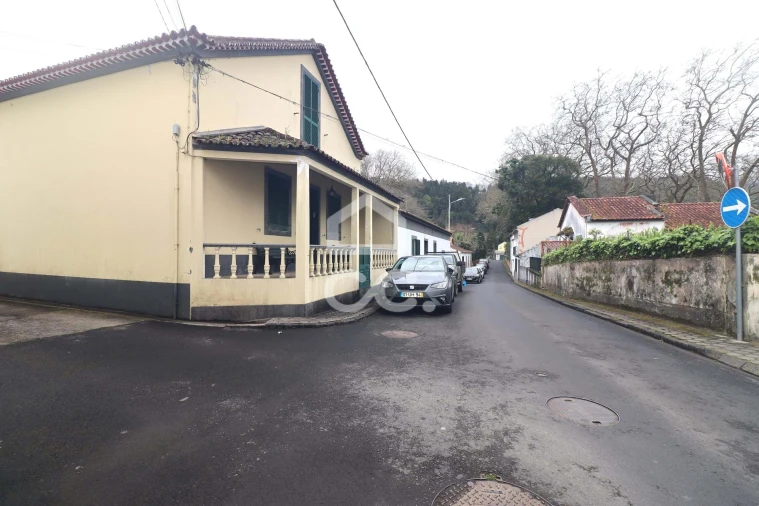 Moradia T3 para Venda em Furnas Foto 24