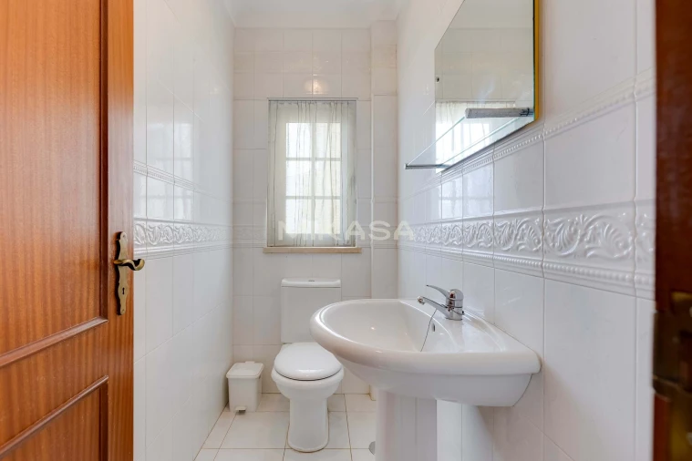 Moradia T3 para Arrendamento em Lagos (São Sebastião e Santa Maria) Foto 5