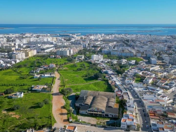 Terreno para Venda em Olhão