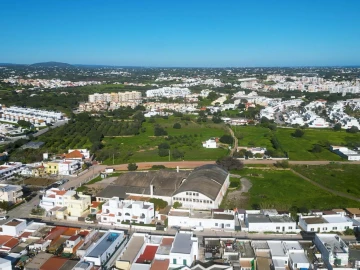 Terreno para Venda em Olhão