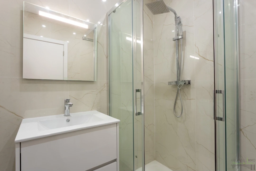 Apartamento T3 para Venda em Quelfes Foto 15