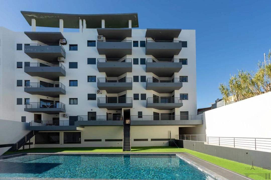 Apartamento T3 para Venda em Quelfes Foto 26