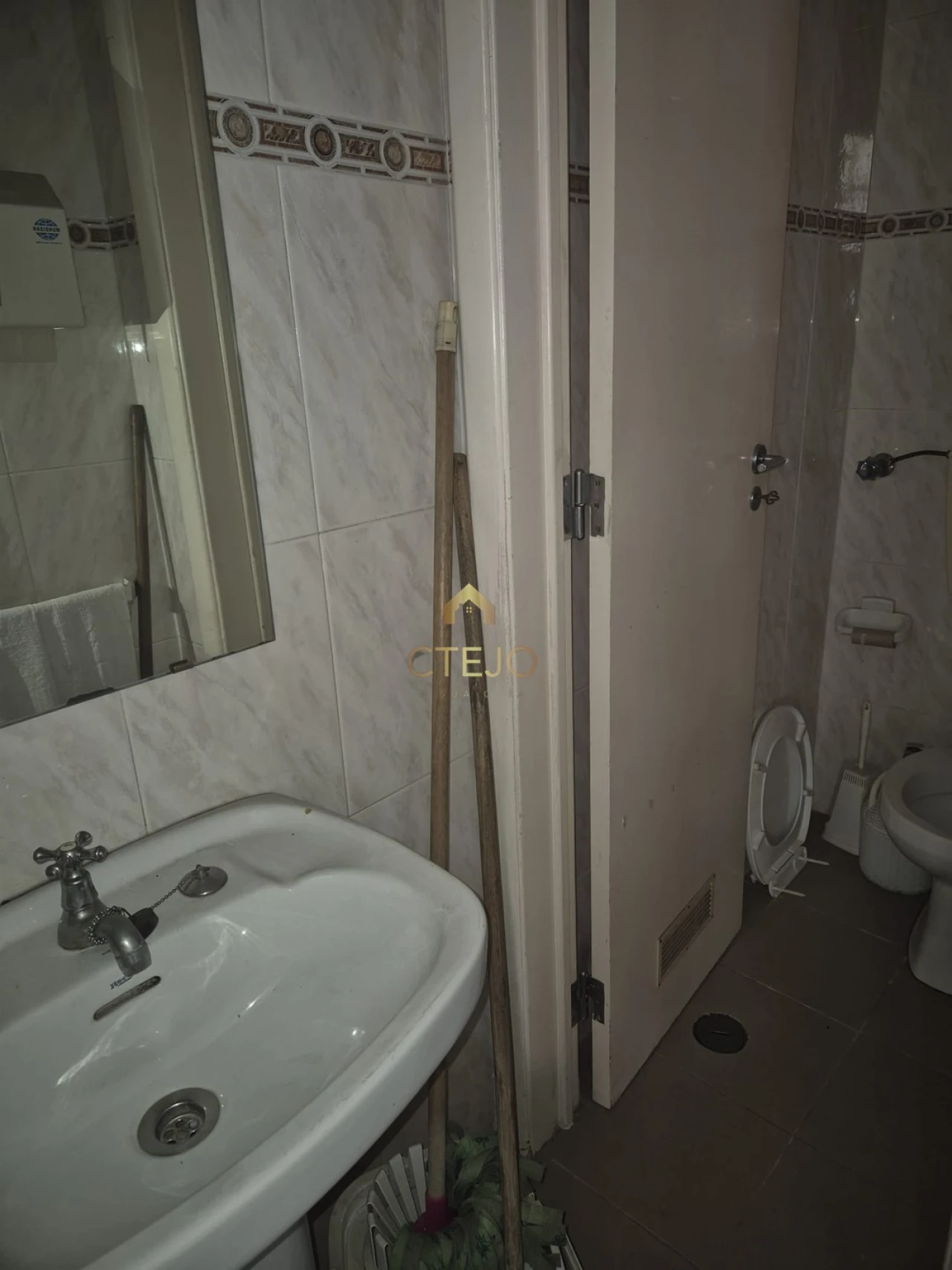 Negócio para Venda em Águas Livres Foto 3