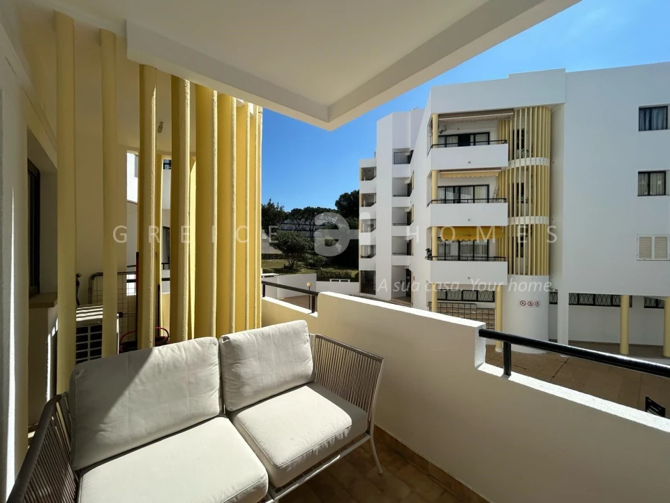 Apartamento T1 para Venda em Quarteira Foto 11