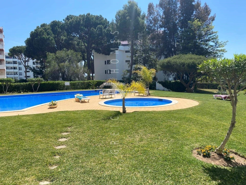 Apartamento T1 para Venda em Quarteira Foto 17