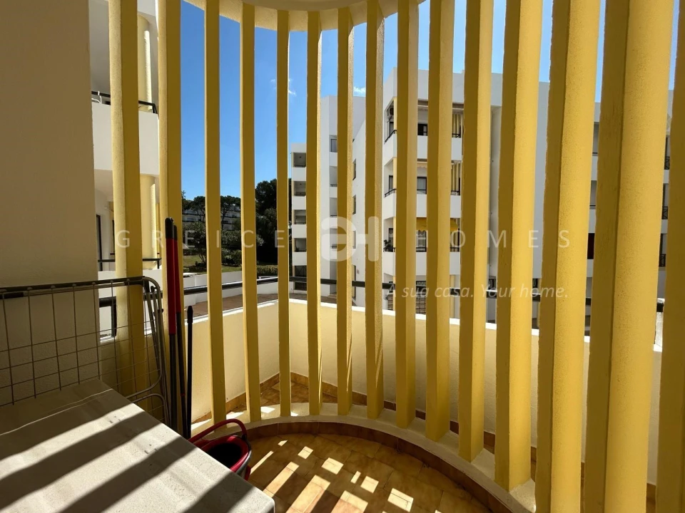 Apartamento T1 para Venda em Quarteira Foto 14