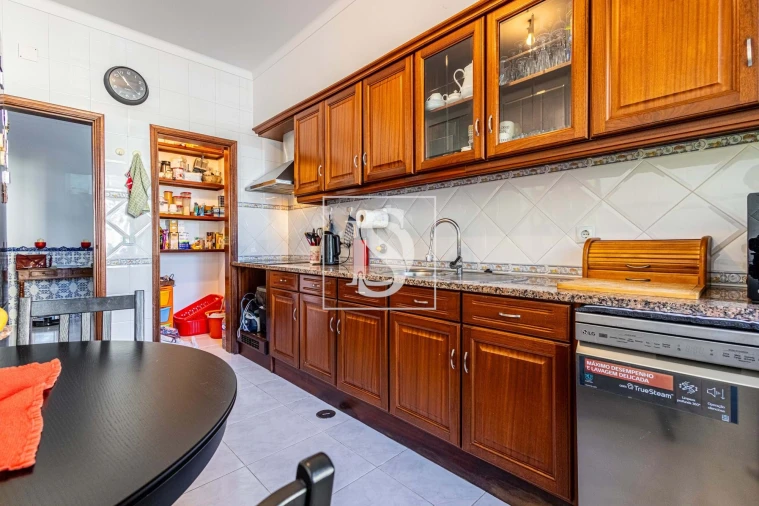 Apartamento T3 para Venda em Rio Maior Foto 7