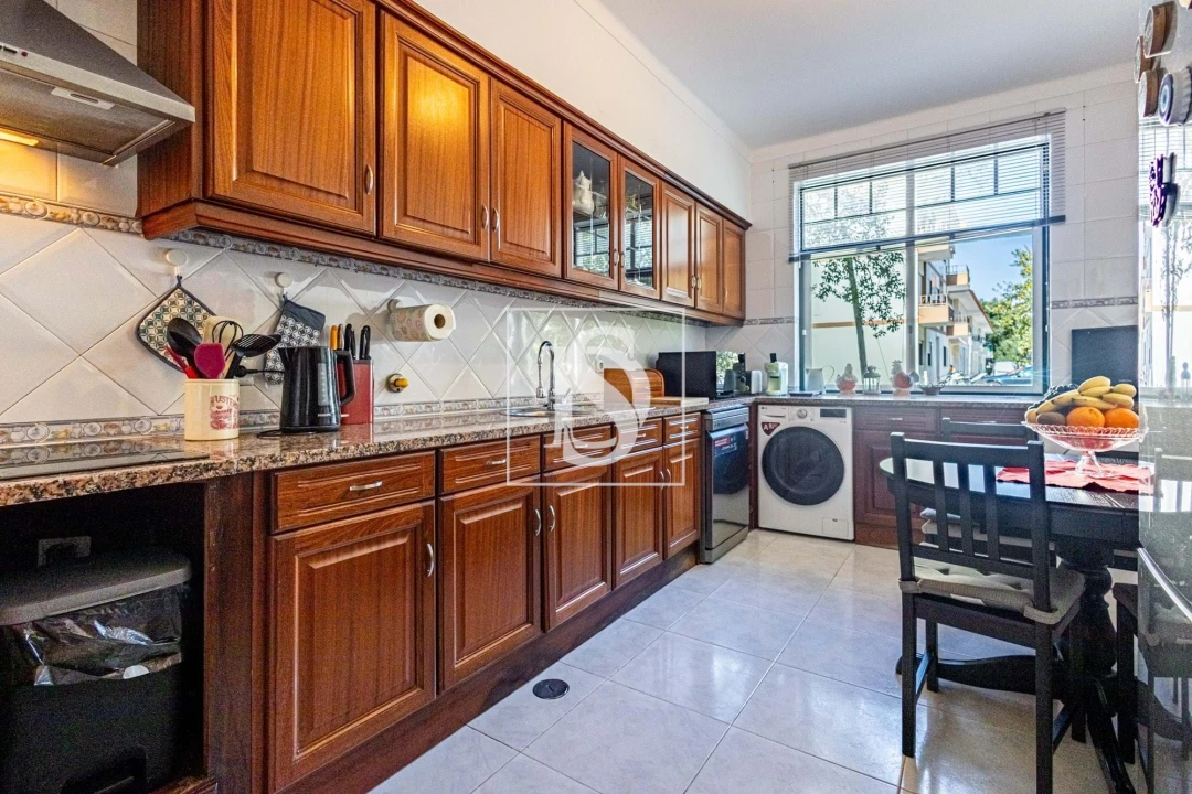 Apartamento T3 para Venda em Rio Maior Foto 6