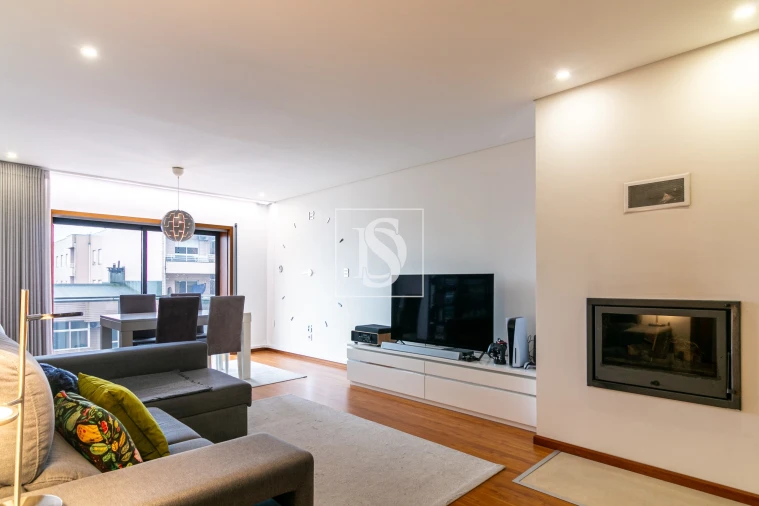 Apartamento T2 para Venda em Braga (Maximinos, Sé e Cividade) Foto 2