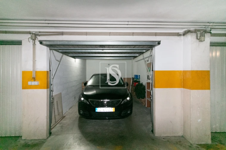 Apartamento T2 para Venda em Braga (Maximinos, Sé e Cividade) Foto 24