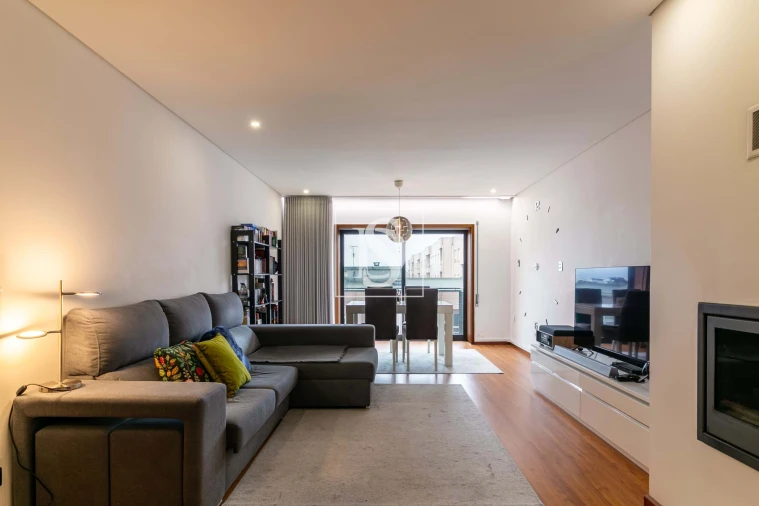 Apartamento T2 para Venda em Braga (Maximinos, Sé e Cividade) Foto 3