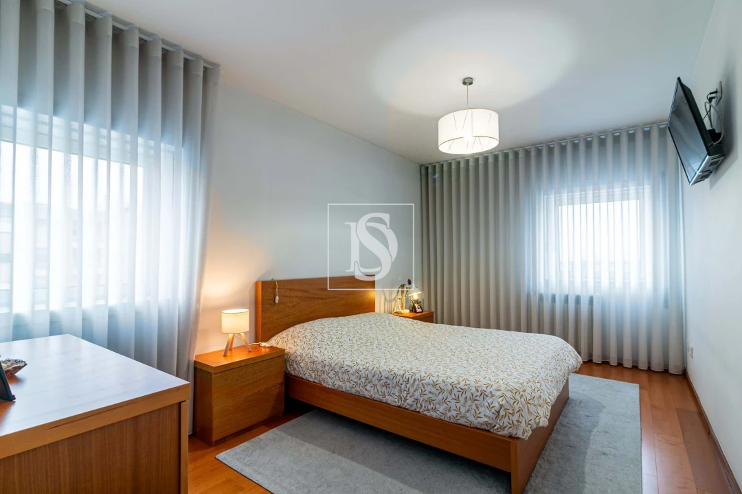 Apartamento T2 para Venda em Braga (Maximinos, Sé e Cividade) Foto 18