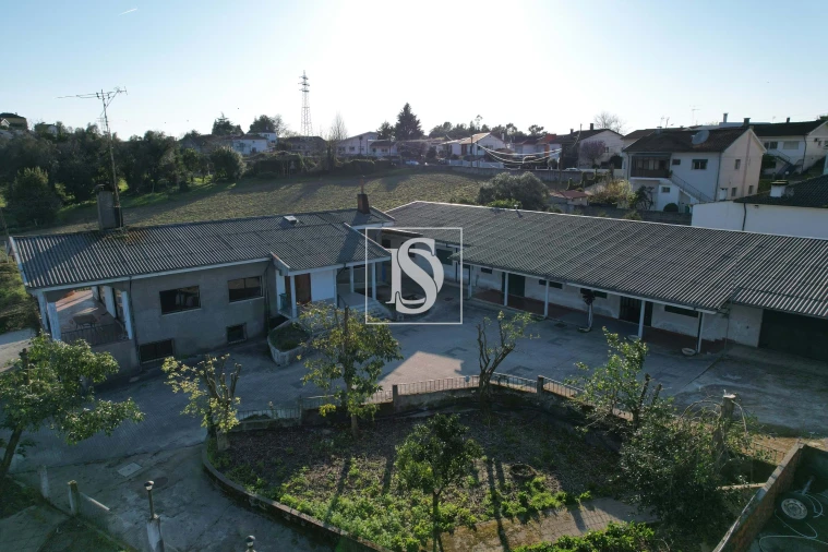 Moradia T7 para Venda em Palmeira Foto 1