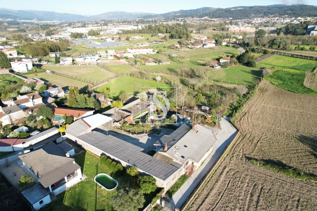 Moradia T7 para Venda em Palmeira Foto 5