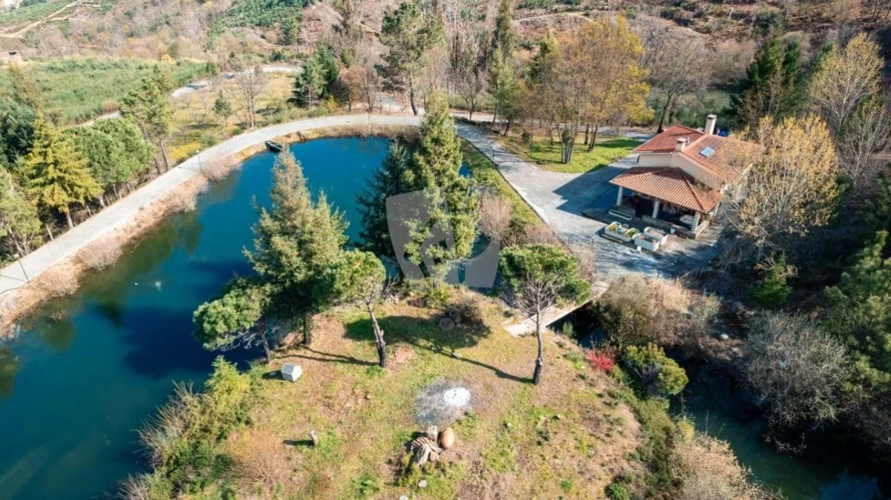 Quinta T3 para Venda em Guarda Foto 3