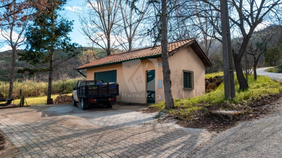 Quinta T3 para Venda em Guarda Foto 37