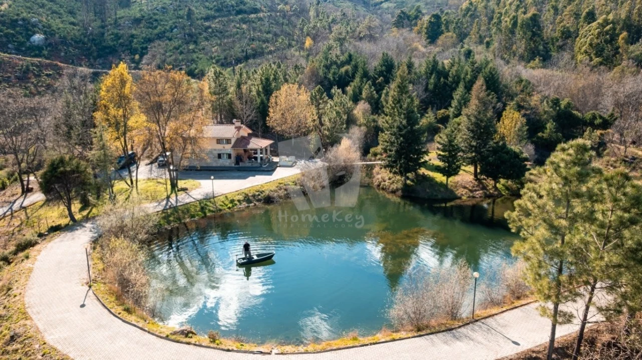 Quinta T3 para Venda em Guarda Foto 1