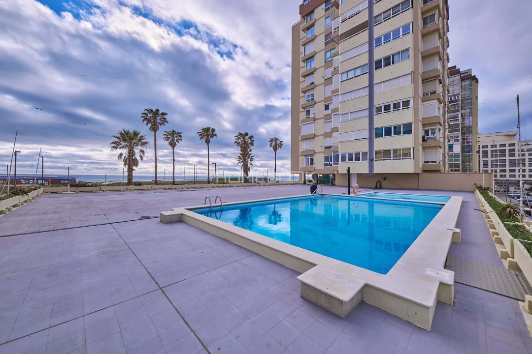 Apartamento T2 para Venda em Costa da Caparica Foto 32