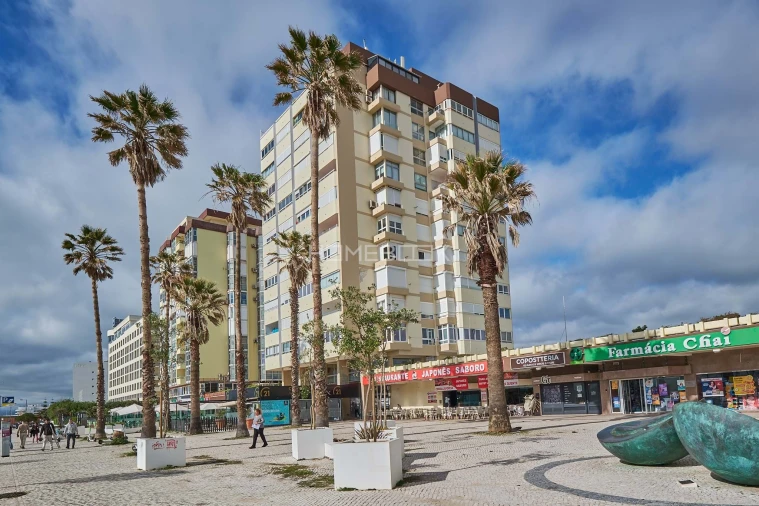 Apartamento T2 para Venda em Costa da Caparica Foto 33