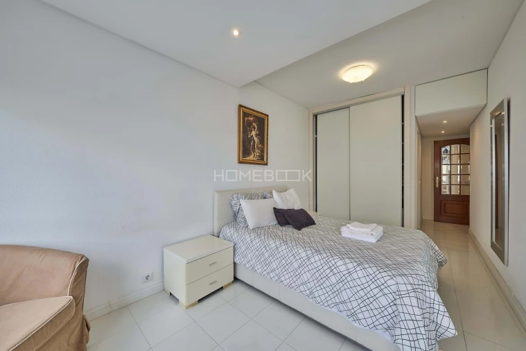 Apartamento T2 para Venda em Costa da Caparica Foto 28