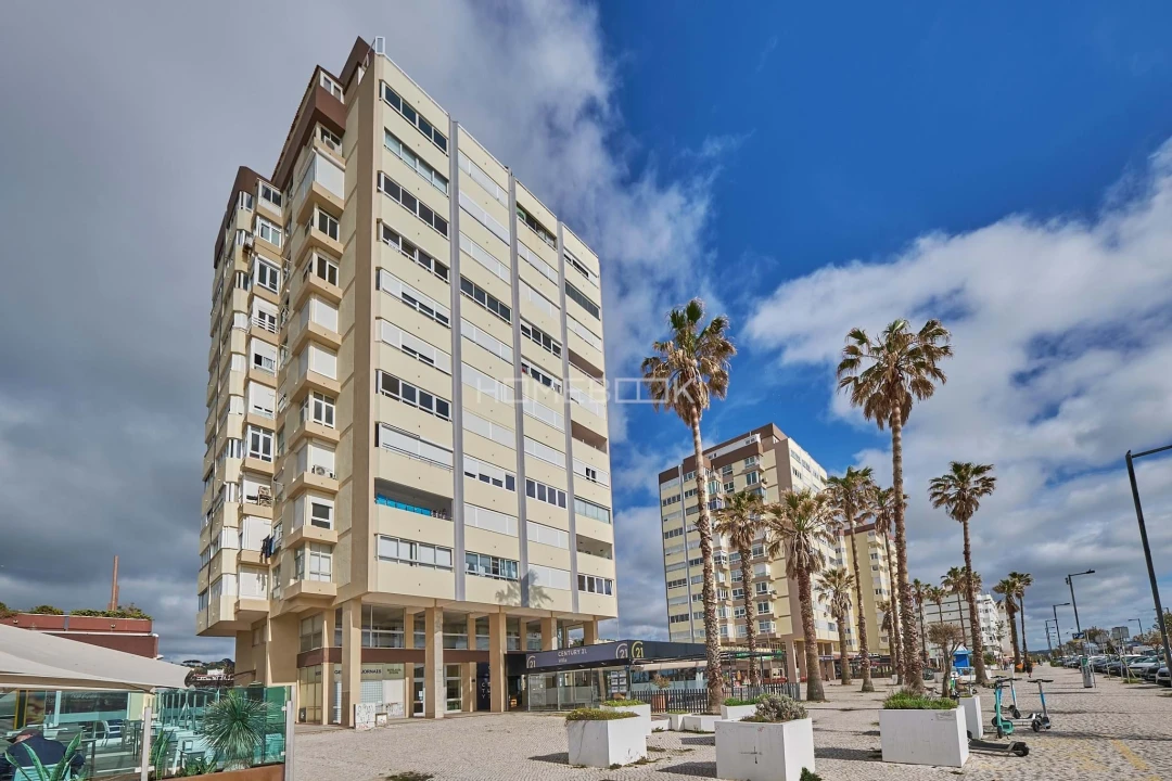 Apartamento T2 para Venda em Costa da Caparica Foto 34