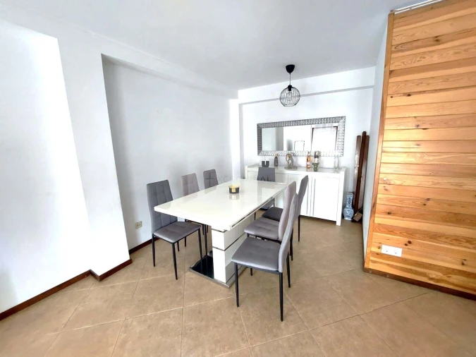 Apartamento T3 para Venda em Rio Tinto Foto 3